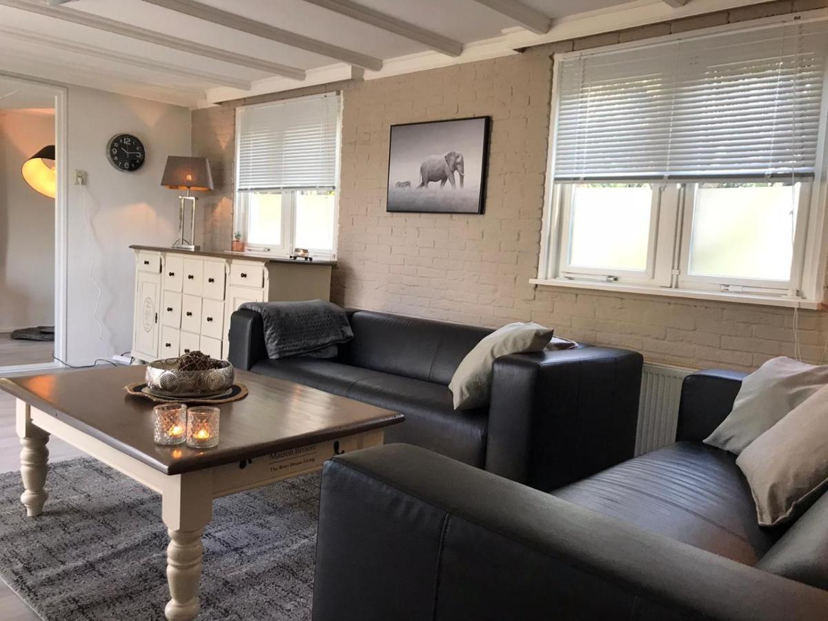 Omheind Chalet Met Prive Hottub. Op De Veluwe Villa Фортайзен Екстериор снимка